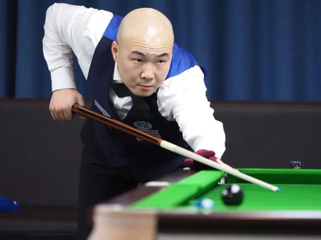 围绕战术配 围绕战术配